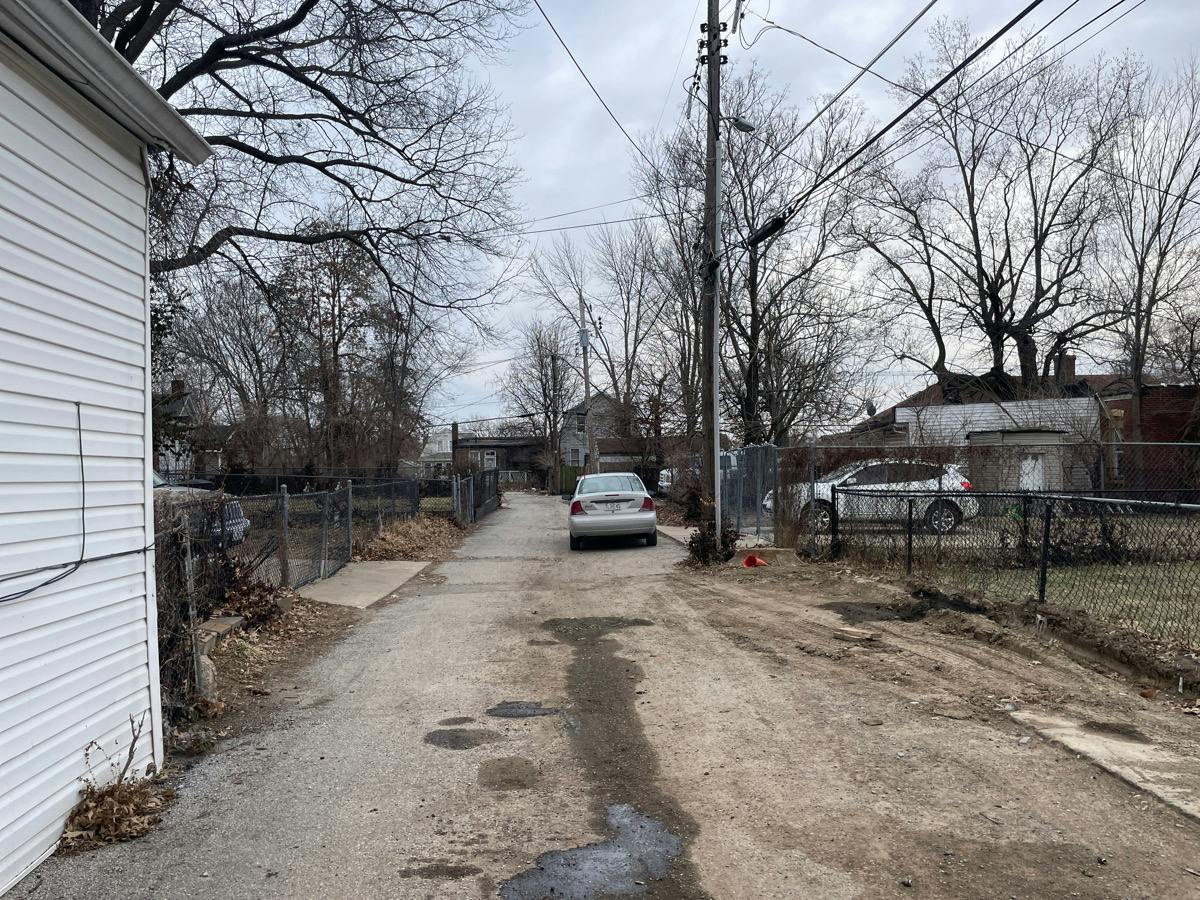 Ashby Ave, Saint Louis, MO 63115
