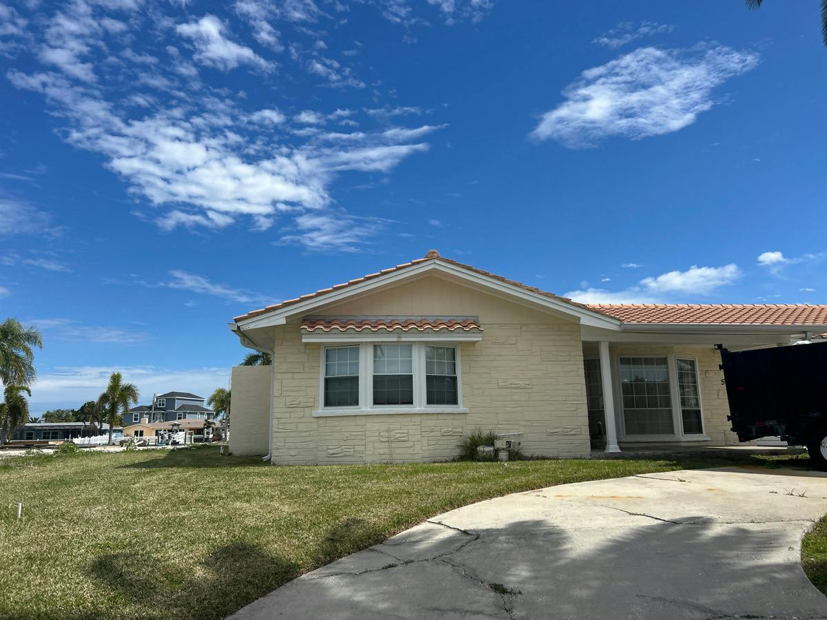 Leeward Ln, New Port Richey, FL 34652