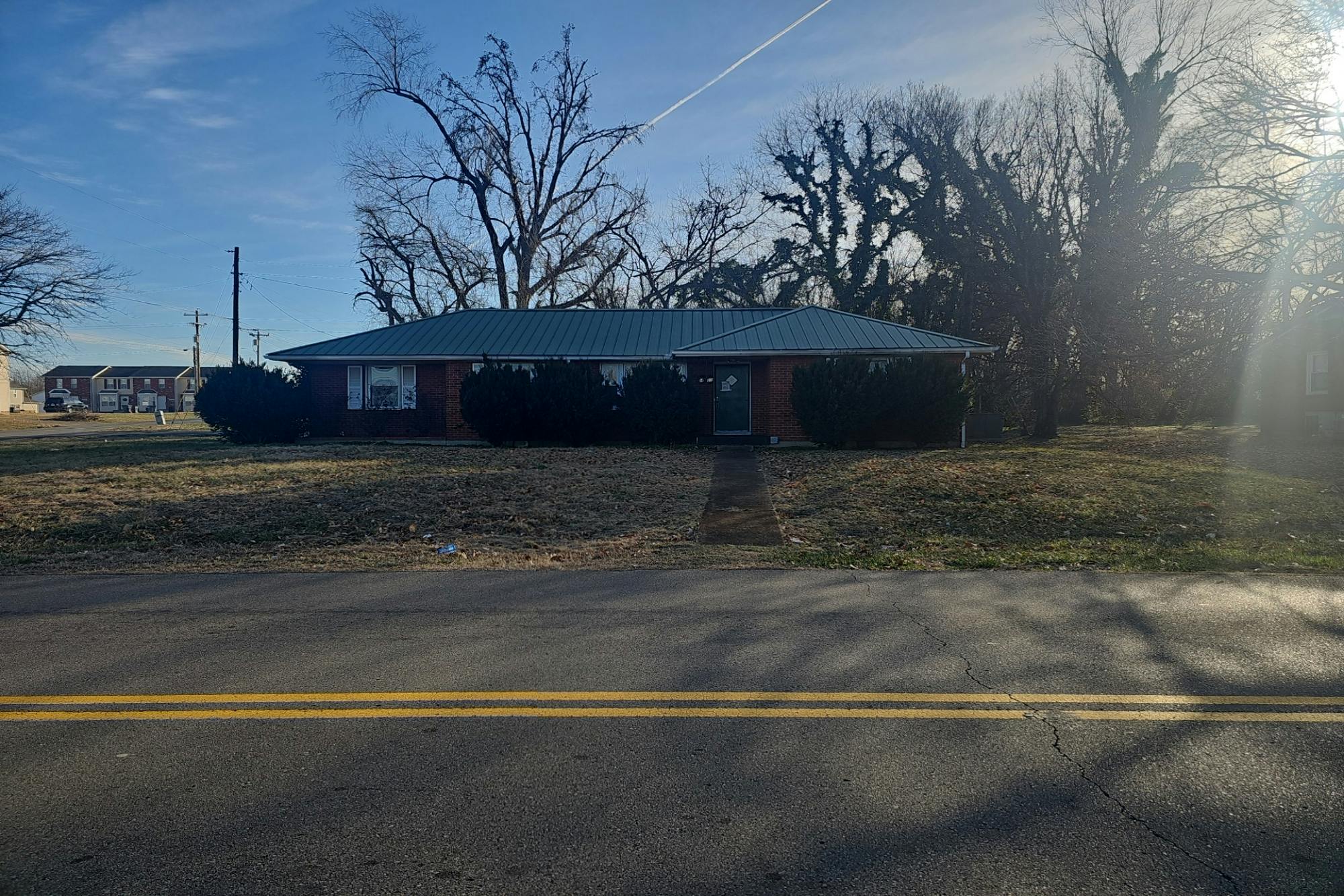 Durrett Dr, Clarksville, TN 37042