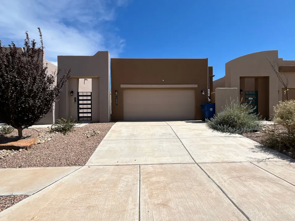 1647 Tierra Verde Loop NW Los Lunas, NM 87031, Valencia County