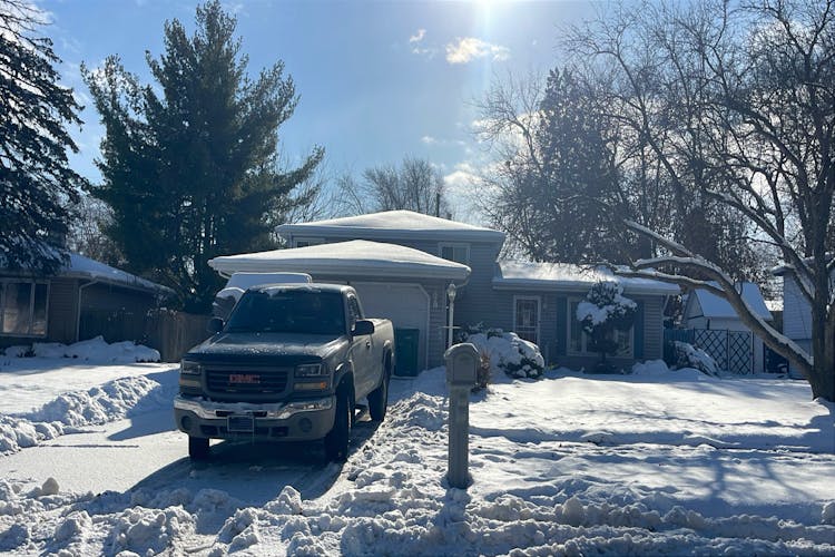 3663 W 76th Ln Merrillville, IN 46410-4325, Lake County