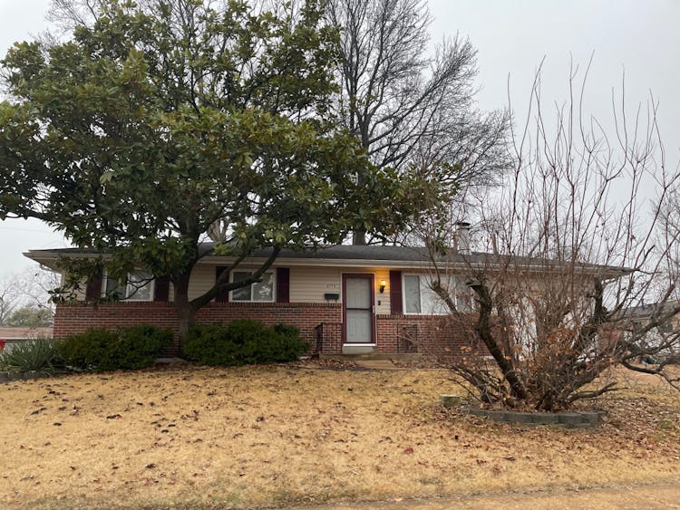 2775 Robert Dr Florissant, MO 63031, St. Louis County