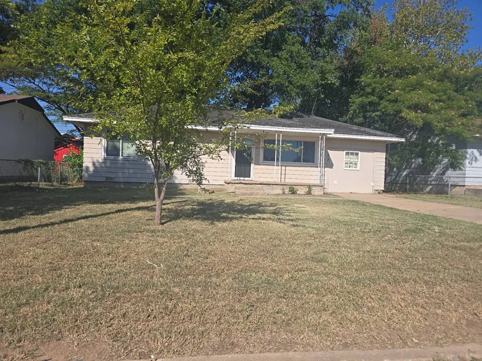 1417 Virginia Ave Blackwell, OK 74631, Kay County