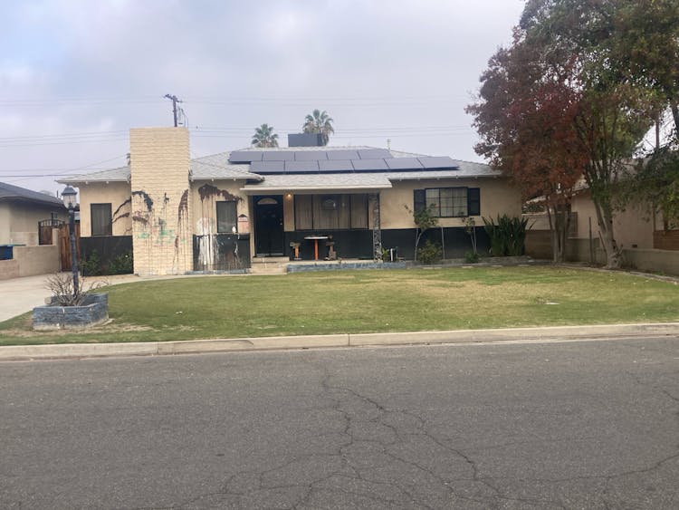 4604 Bloomquist Dr Bakersfield, CA 93309, Kern County