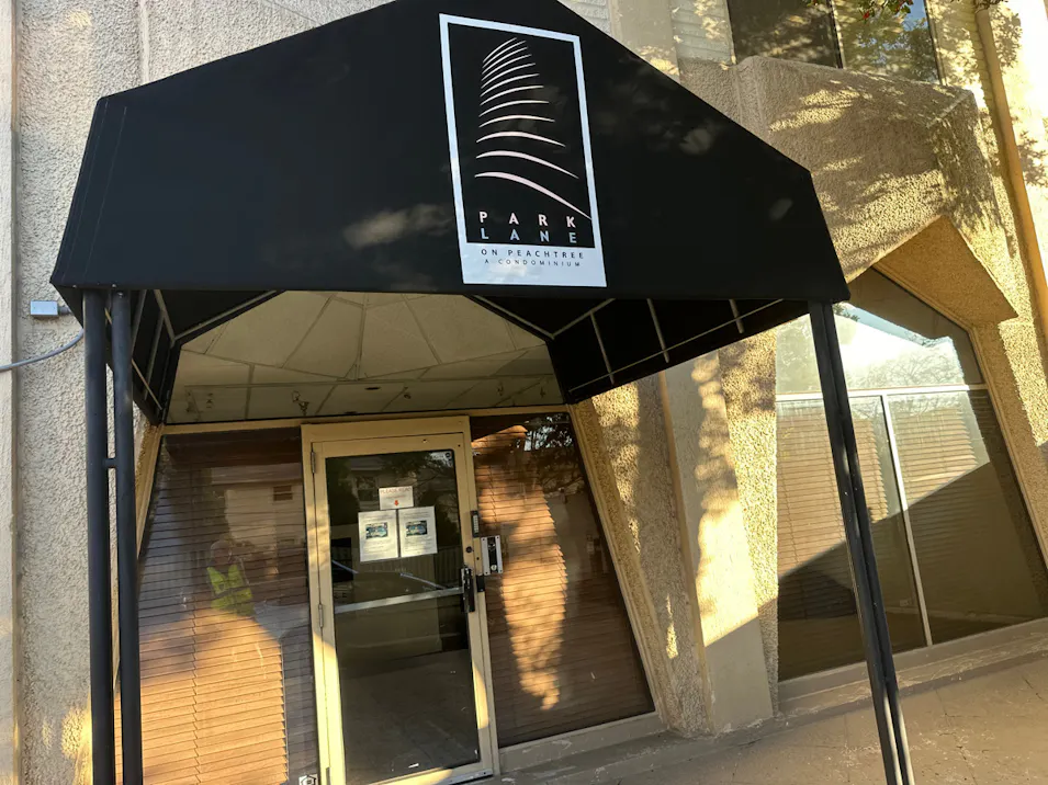 2479 Peachtree Rd NE Atlanta, GA 30305, Fulton County
