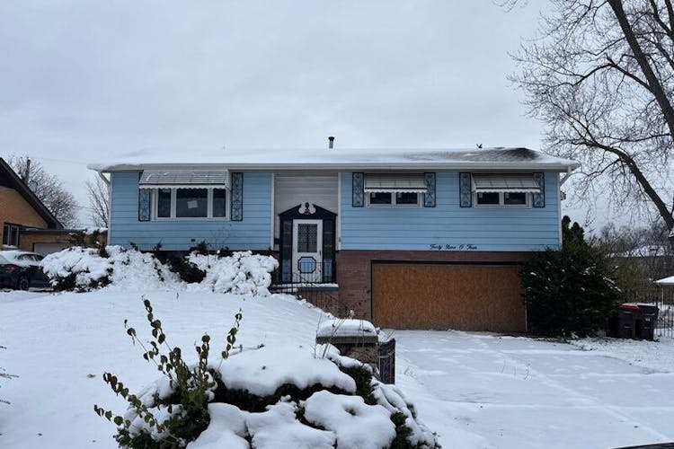 4904 N Melody Ln Peoria, IL 61614, Peoria County