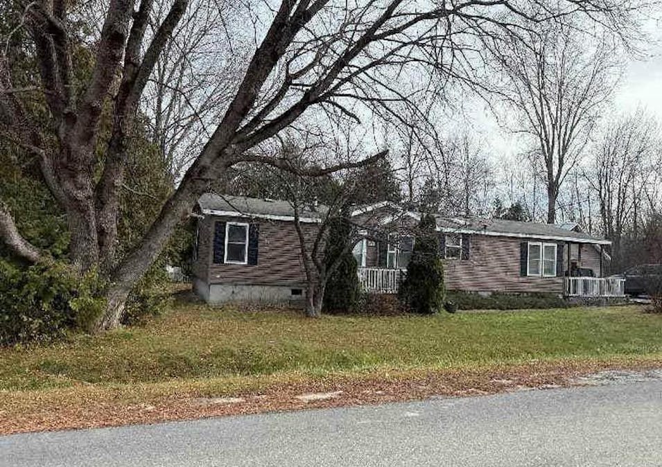 9 Valley Drive Plattsburgh, NY 12901, Clinton County