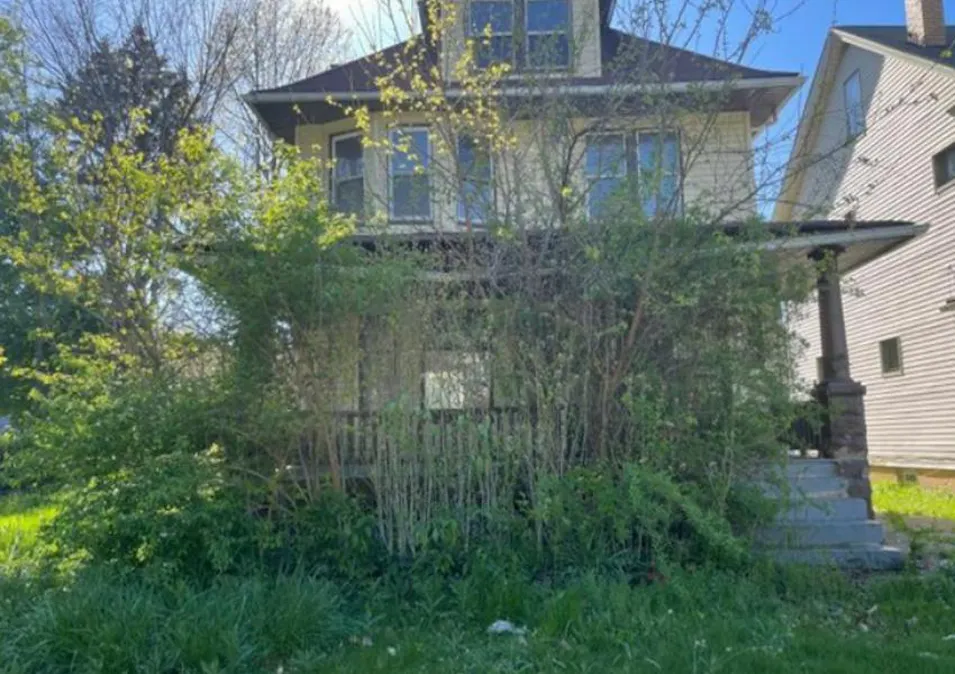 1172 Melbourne Rd East Cleveland, OH 44112, Cuyahoga County