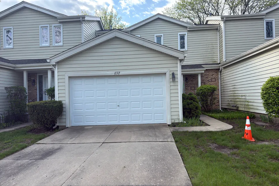 697 Partridge Hill Dr Hoffman Estates, IL 60169, Cook County