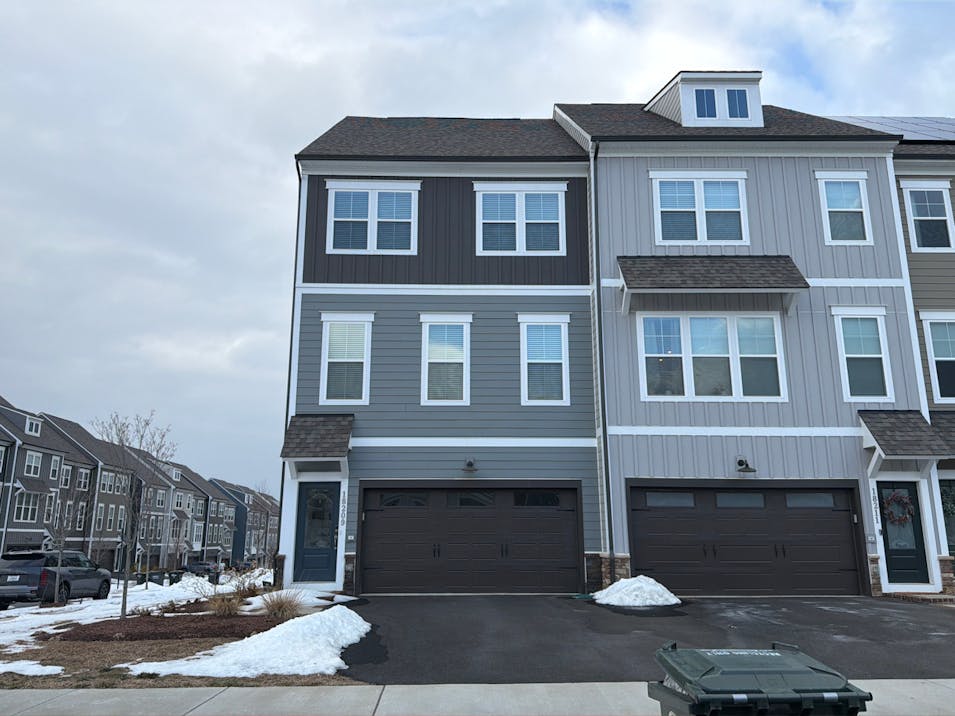 18209 Moss Garden Rd Dumfries, VA 22026, Prince William County