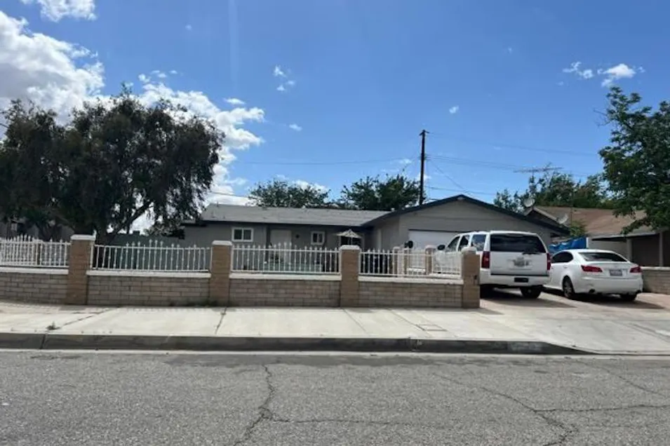 45303 Andale Ave Lancaster, CA 93535, Los Angeles County
