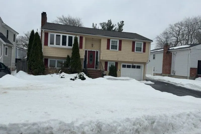 Bonham Rd, Dedham, MA 02026