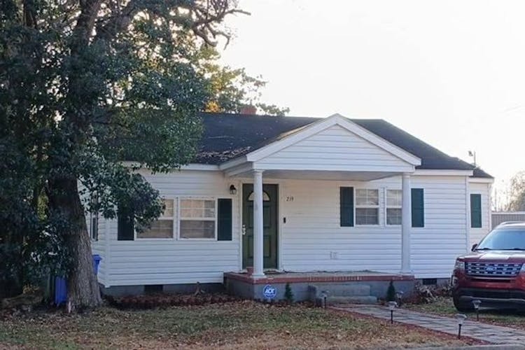 219 W Brocklyn St Benson, NC 27504, Johnston County