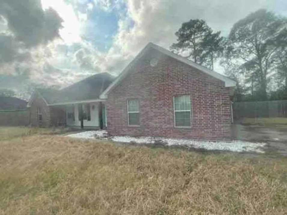 205 County Rd 733 Buna, TX 77612, Jasper County