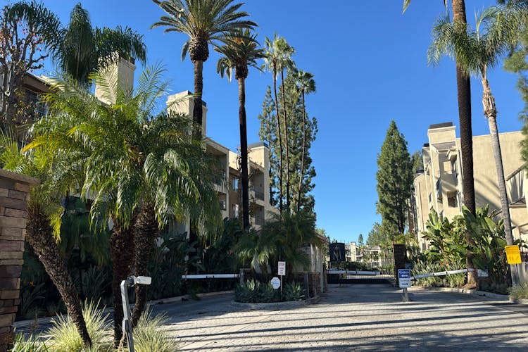 5515 North Canoga Avenue # 105 Woodland Hills, CA 91367, Los Angeles County