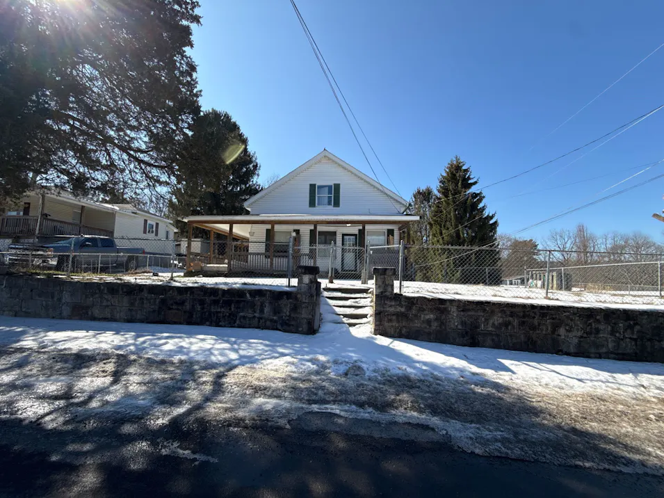 200 Little Vine Drive Beaver, WV 25813, Raleigh County