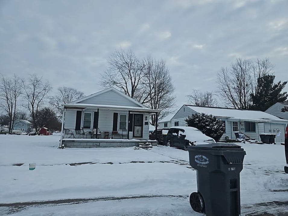 2224 Lafayette St Anderson, IN 46012-1640, Madison County