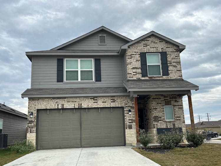 2004 Palmer Place Converse, TX 78109, Bexar County