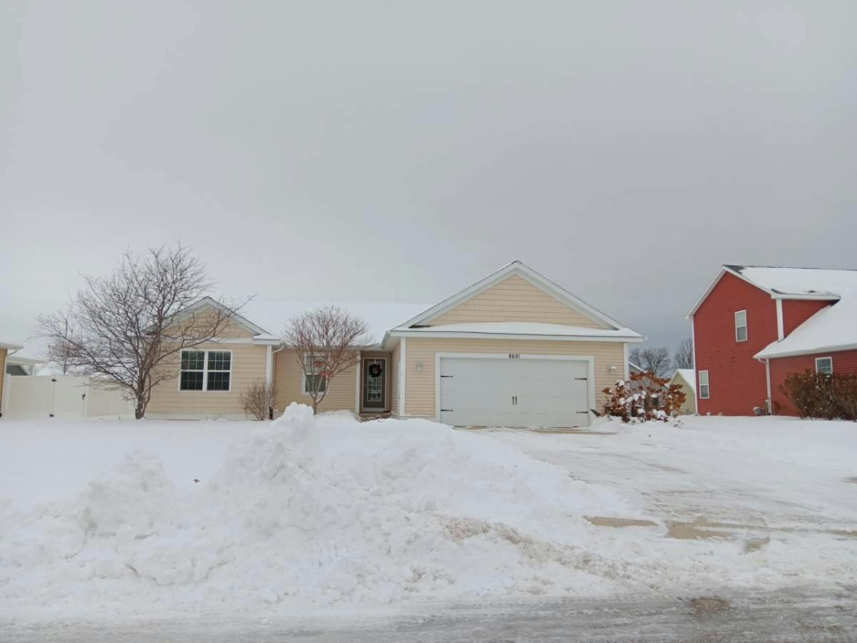 Ashland Pl, Freeland, MI 48623