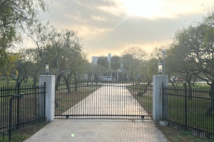 3901 Roscher Rd Corpus Christi, TX 78418, Nueces County