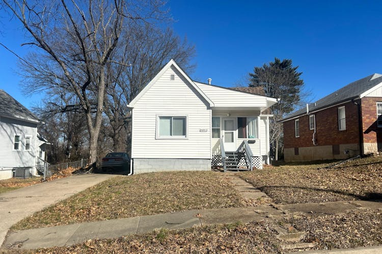 8803 Alva Ave Saint Louis, MO 63121, Saint Louis County