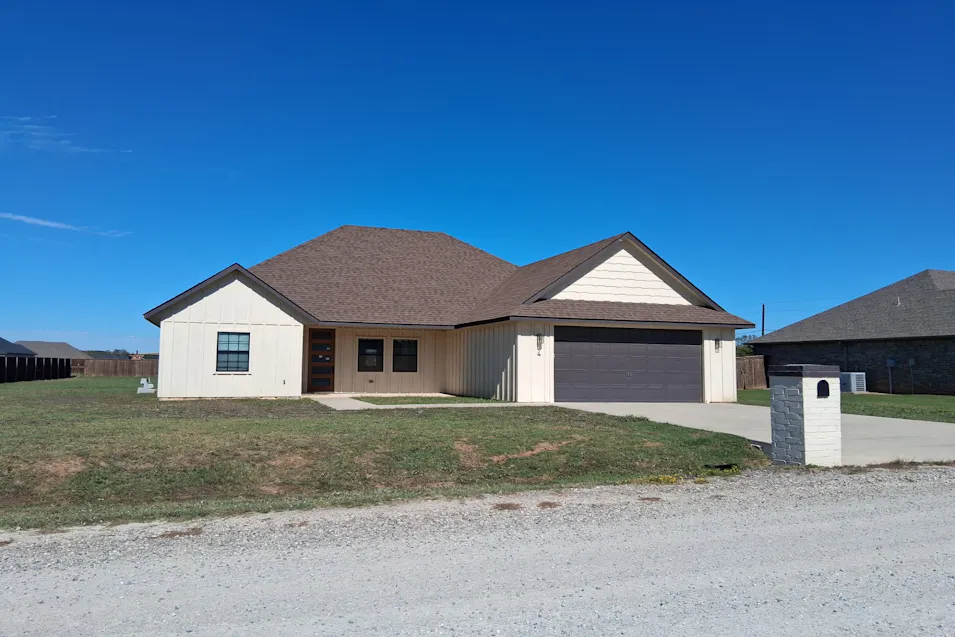34 Bull Run Rd Calera, OK 74730, Bryan County