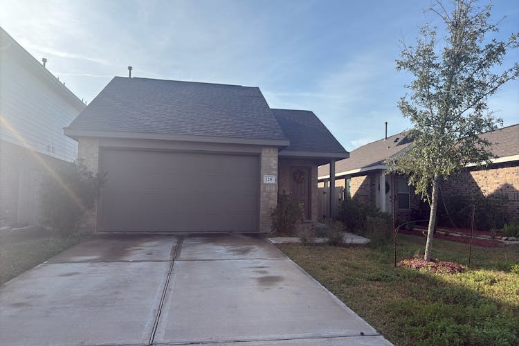 128 Austin Road Angleton, TX 77515, Brazoria County