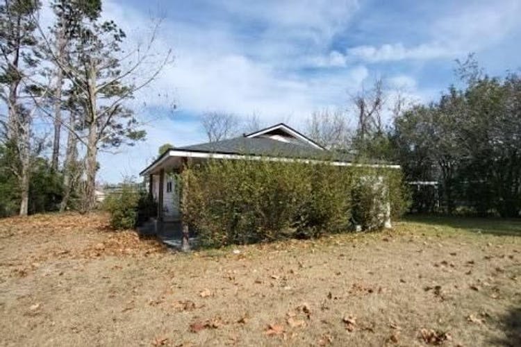 13 W Lee Ave Lakeland, GA 31635, Lanier County