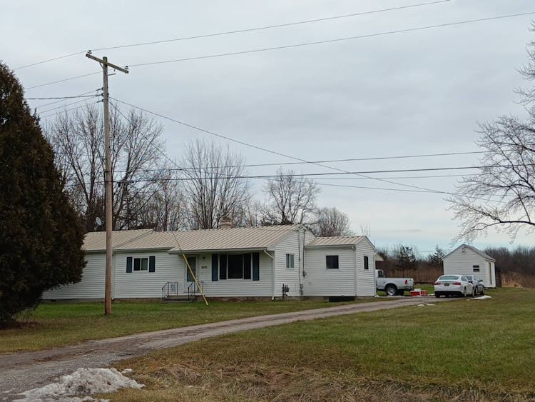 9152 N Lewis Rd Clio, MI 48420, Genesee County