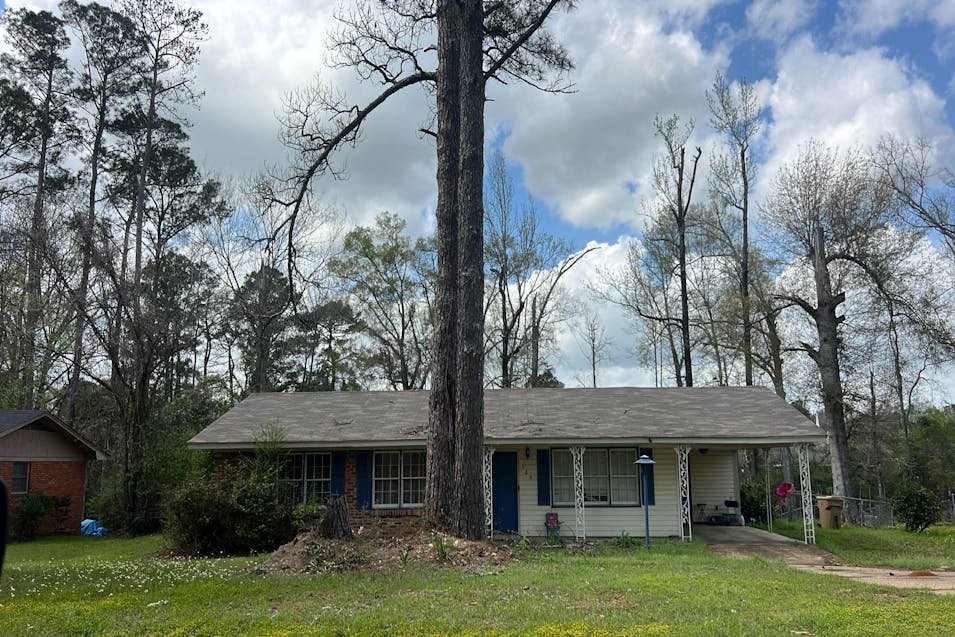 529 Dixie Dr Selma, AL 36701, Dallas County