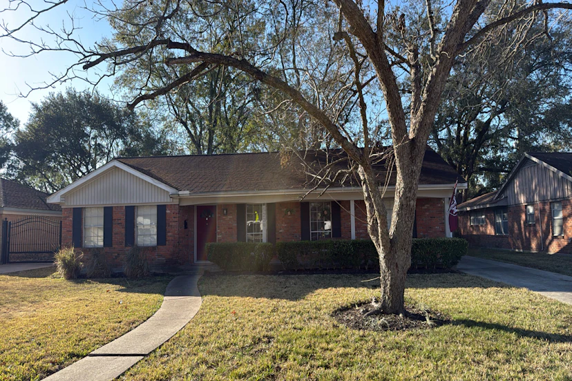 5239 Willowbend Blvd