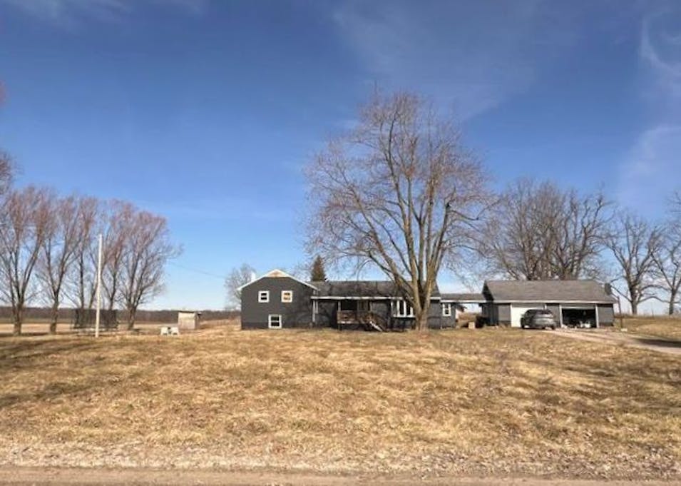 7900 Cadmus Rd Clayton, MI 49235, Lenawee County