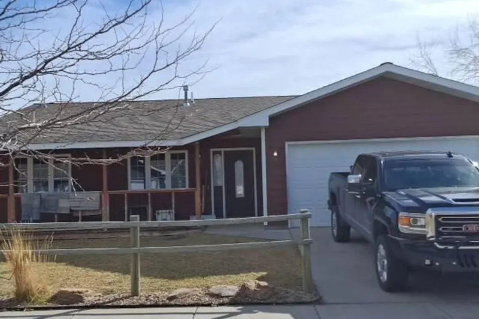 1408 29th Ave S Great Falls, MT 59405, Cascade County