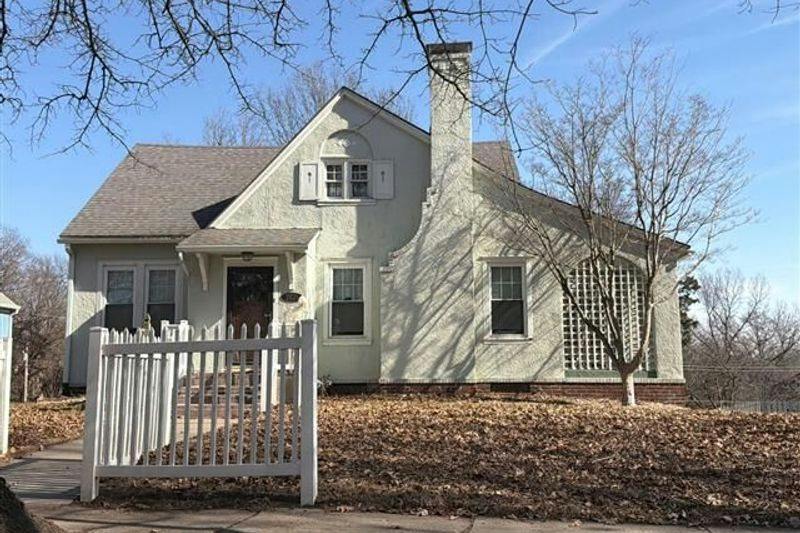 Lovers Ln, Saint Joseph, MO 64505