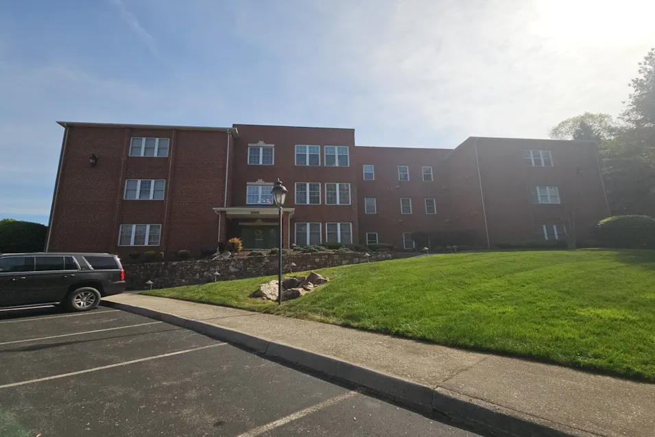 3060 McVitty Forst Dr 211 Roanoke, VA 24018, Roanoke County