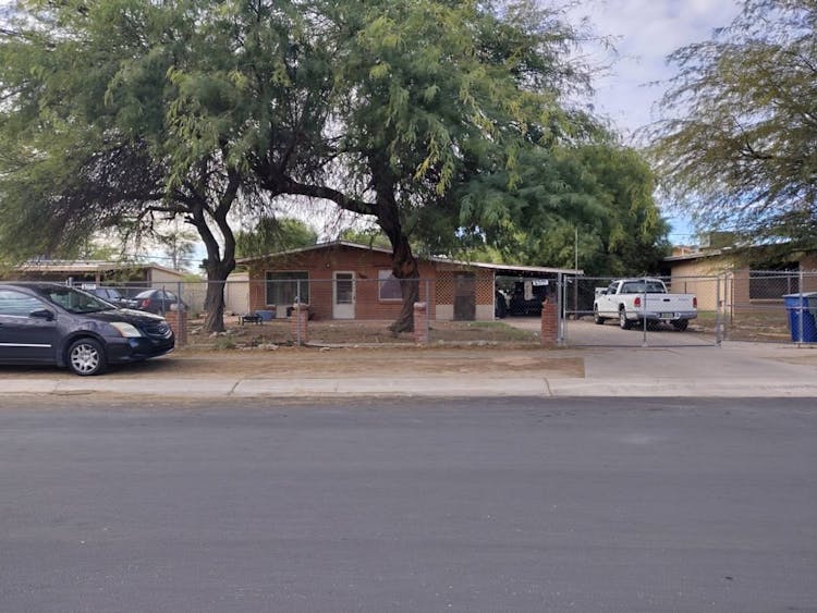 5358 S Madison Stravenue Tucson, AZ 85706, Pima County