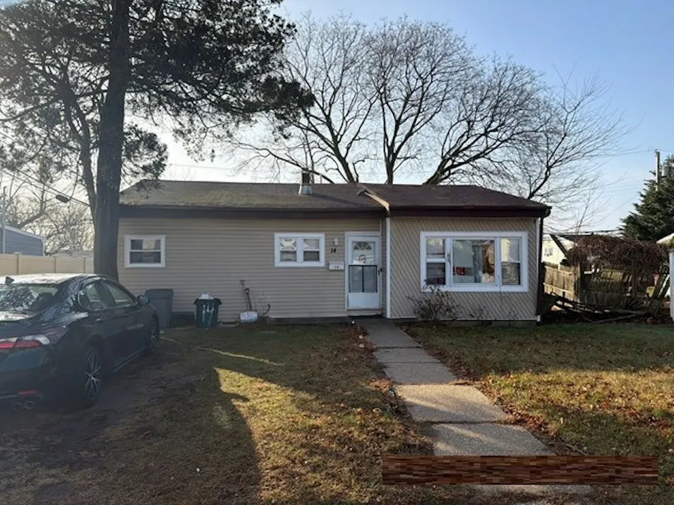 14 Chevy Chase Amityville, NY 11701, Suffolk County