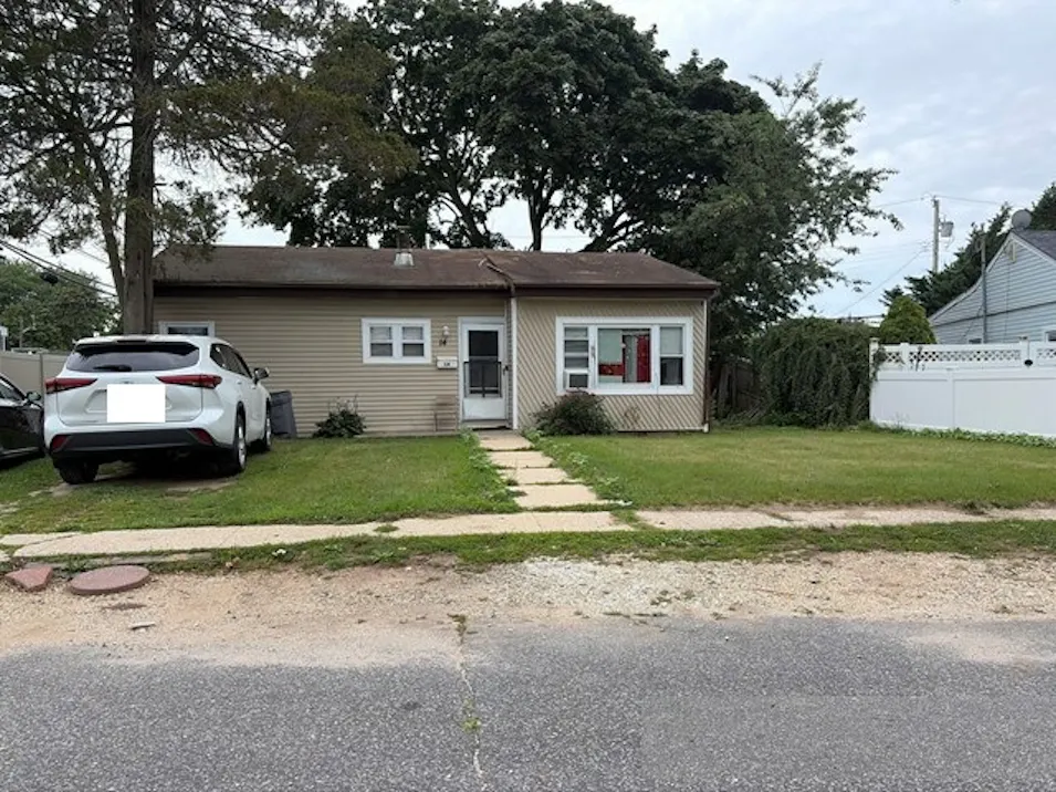 14 Chevy Chase Amityville, NY 11701, Suffolk County