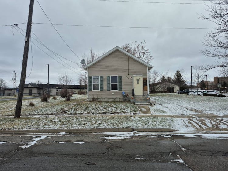 808 Plymouth St Jackson, MI 49201, Jackson County