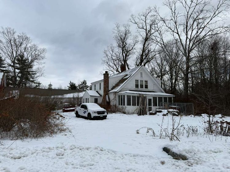 13 Farrell Loop Warner, NH 03278, Merrimack County