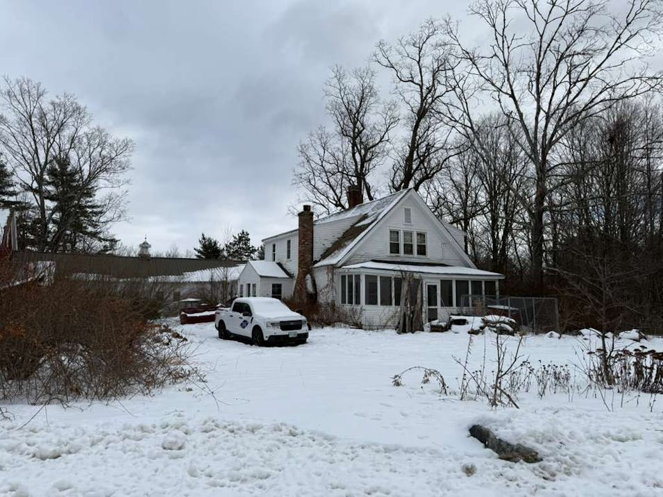 13 Farrell Loop Warner, NH 03278, Merrimack County