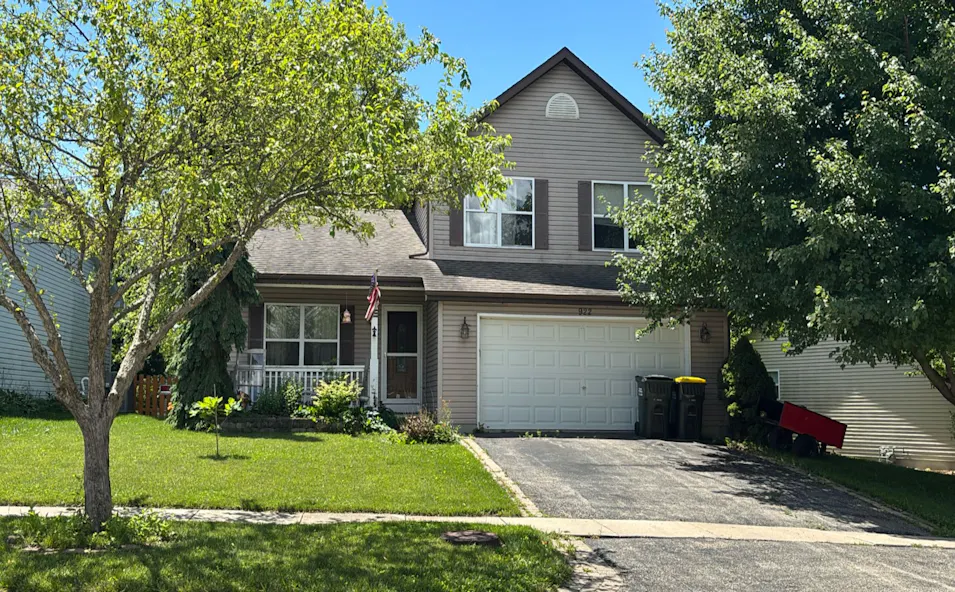 922 N Oak Creek Dr Genoa, IL 60135, Dekalb County
