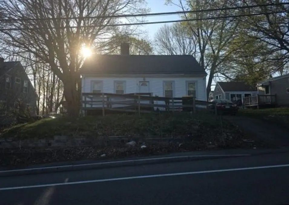 277 North Street Weymouth, MA 02191, Norfolk County
