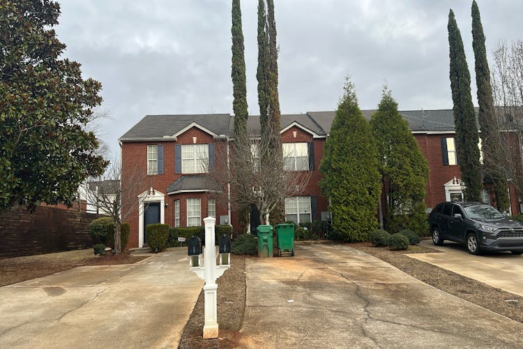 5886 Strathmoor Manor Cir Lithonia, GA 30058, Dekalb County