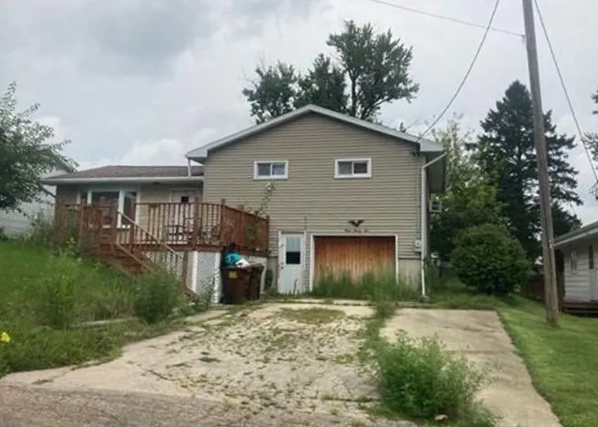 Franklin St, Lanark, IL 61046 #1