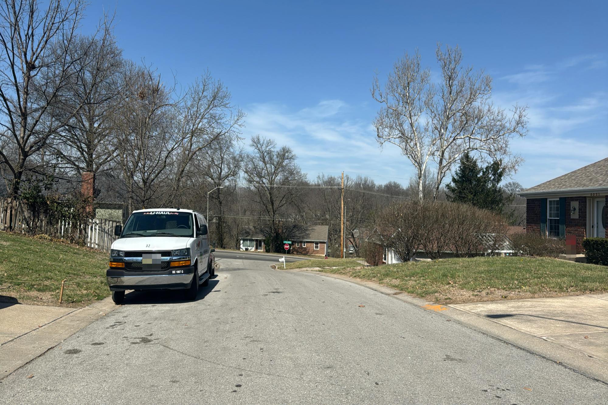 Cherry St, Kansas City, MO 64118
