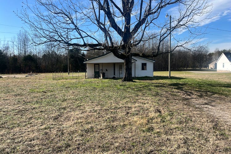 380 Gann Road Selmer, TN 38375, McNairy County
