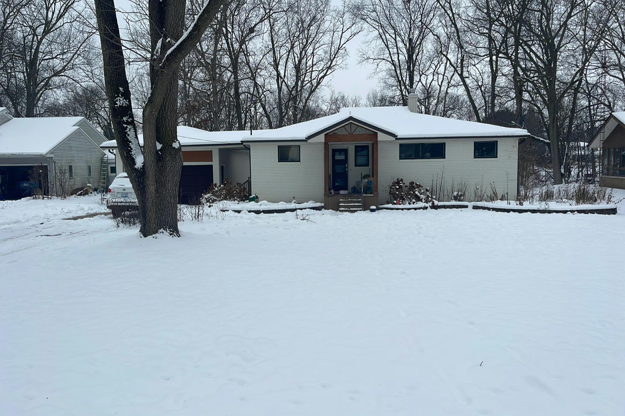 Pleasant River Dr, Dimondale, MI 48821