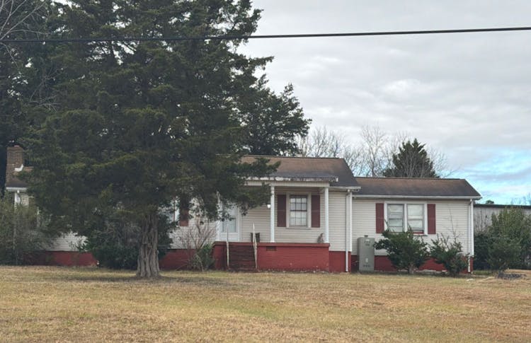 2054 Lower Hopedale Rd Burlington, NC 27217, Alamance County