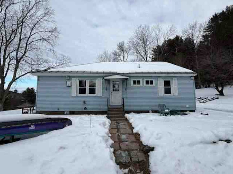 129 Stage Road Chesterfield, NH 03443, Cheshire County